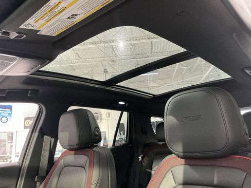 New 2026 Chevrolet Equinox RS w/ LPO, Floor Liner Package FWD image 31