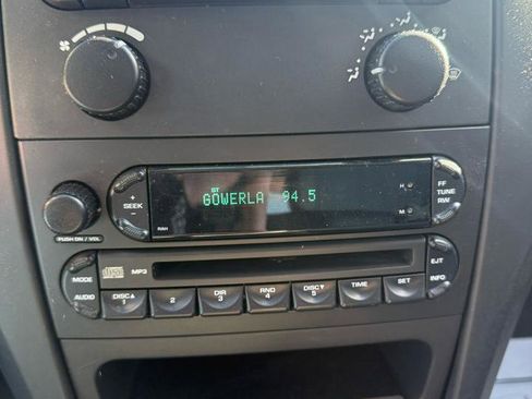 Used 2008 Chrysler Pacifica LX image 23