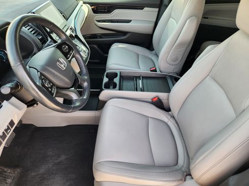 Certified 2023 Honda Odyssey Touring image 13