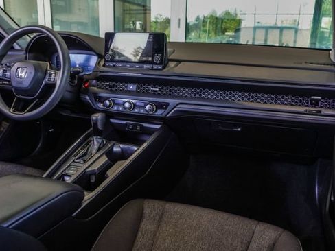 Used 2023 Honda Accord EX image 18