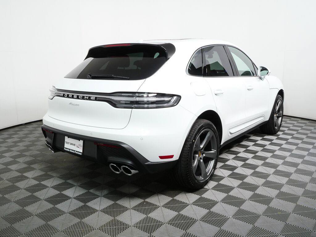 Certified 2026 Porsche Macan AWD/4WD image 29