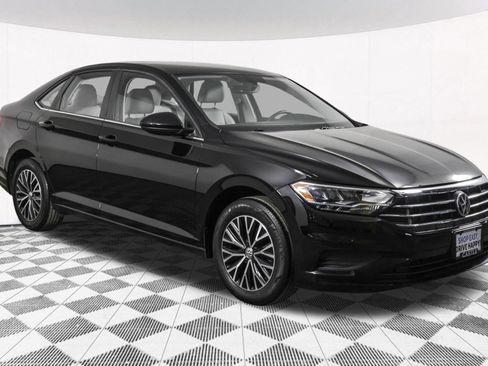 Used 2020 Volkswagen Jetta SE w/ SE Cold Weather Package FWD image 11