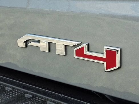 Certified 2023 GMC Sierra 1500 AT4 w/ Technology Package AWD/4WD image 32