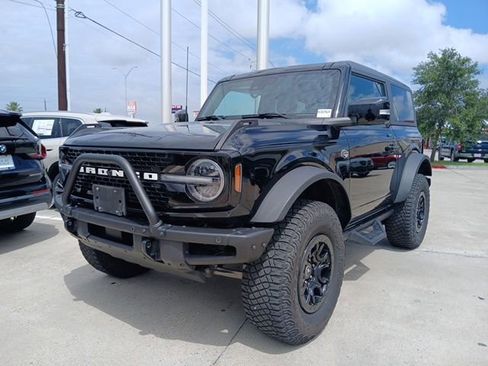 Used 2022 Ford Bronco Wildtrak AWD/4WD image 3