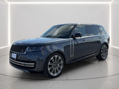 Used 2024 Land Rover Range Rover Long Wheelbase SE AWD/4WD image 9