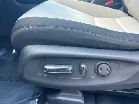 Used 2024 Honda CR-V EX image 14