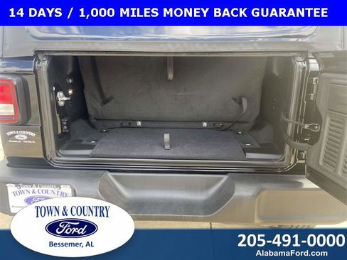 Used 2025 Jeep Wrangler Sport image 10