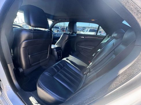 Used 2013 Chrysler 300 image 23