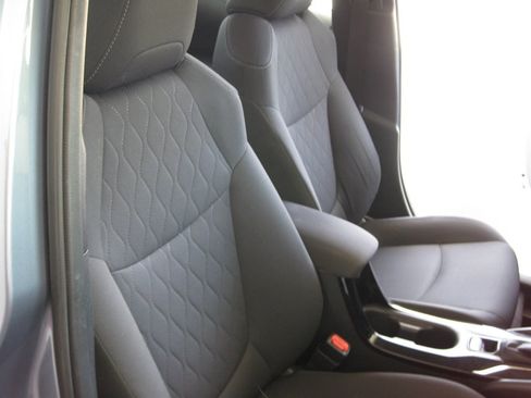 Used 2020 Toyota Corolla LE FWD image 25
