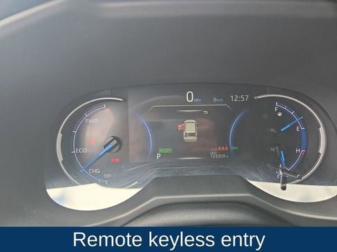Used 2023 Toyota RAV4 XLE AWD/4WD image 14