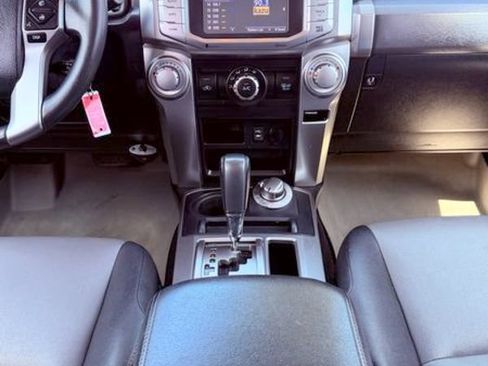 Used 2015 Toyota 4Runner SR5 Premium AWD/4WD image 40