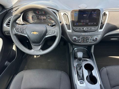 Used 2023 Chevrolet Malibu LT FWD image 5