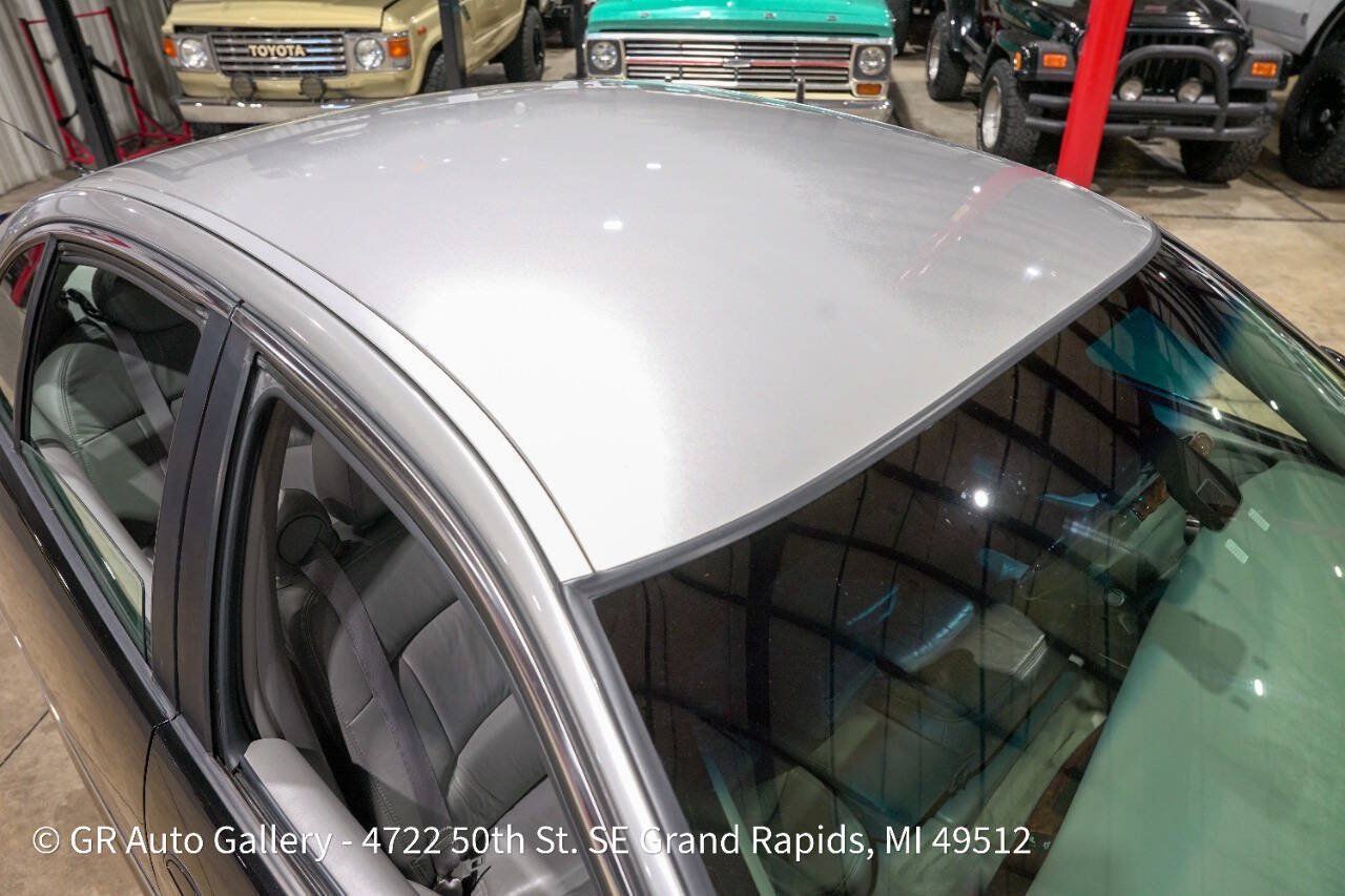 Used 2005 Buick Park Avenue Ultra FWD image 19