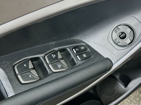 Used 2016 Hyundai Santa Fe Sport w/ Option Group 03 image 15