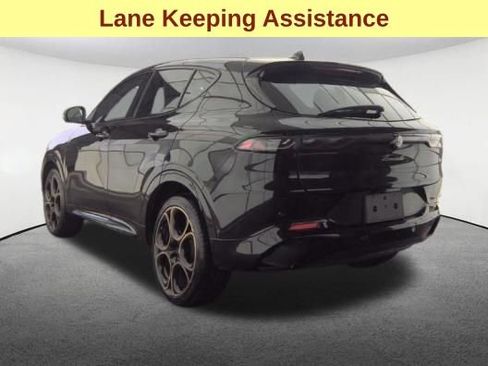 Used 2025 Alfa Romeo Tonale AWD/4WD image 8