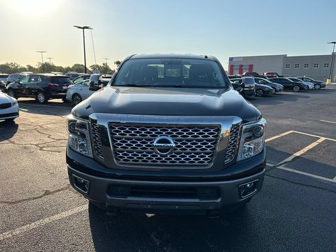 Used 2019 Nissan Titan Platinum Reserve w/ Platinum Utility Package AWD/4WD image 4