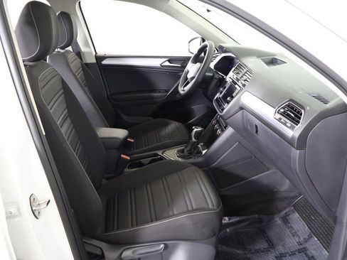Used 2023 Volkswagen Tiguan S image 30