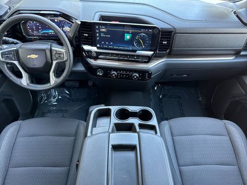 Used 2023 Chevrolet Silverado 1500 LT AWD/4WD image 14