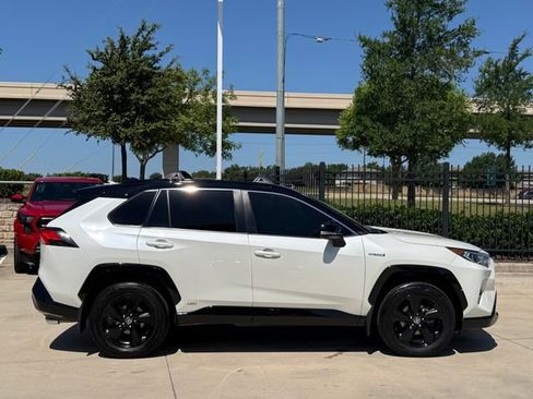 Used 2020 Toyota RAV4 XSE AWD/4WD image 6