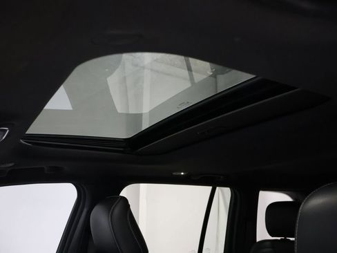 Used 2023 Jeep Grand Cherokee Altitude image 10