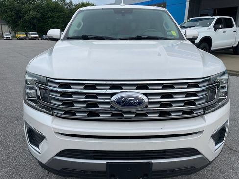 Used 2018 Ford Expedition Limited w/ Equipment Group 301A RWD image 2