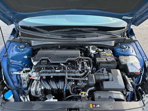 Used 2023 Hyundai Elantra SEL image 10