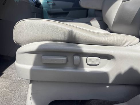 Used 2011 Honda Odyssey EX-L image 10