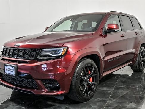 Used 2019 Jeep Grand Cherokee SRT AWD/4WD image 5