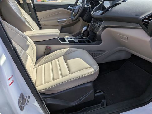 Used 2019 Ford Escape SEL AWD/4WD image 30