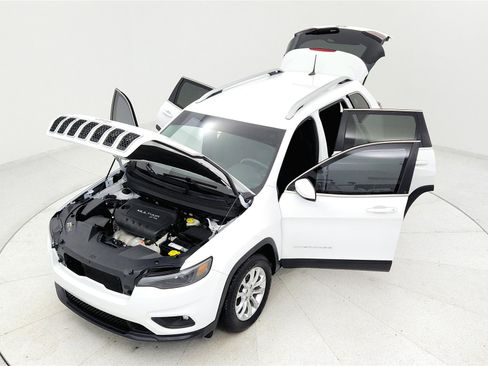 Used 2019 Jeep Cherokee Latitude w/ Popular Appearance Group image 40