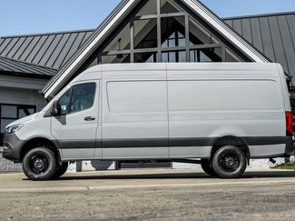 New 2025 Mercedes-Benz Sprinter 2500 video 3