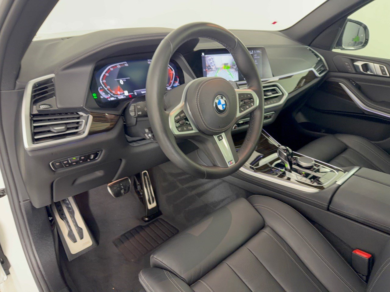 Used 2021 BMW X5 sDrive40i w/ M Sport Package RWD image 4