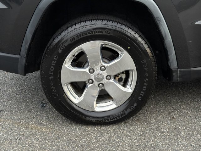 Used 2011 Jeep Grand Cherokee Limited AWD/4WD image 12