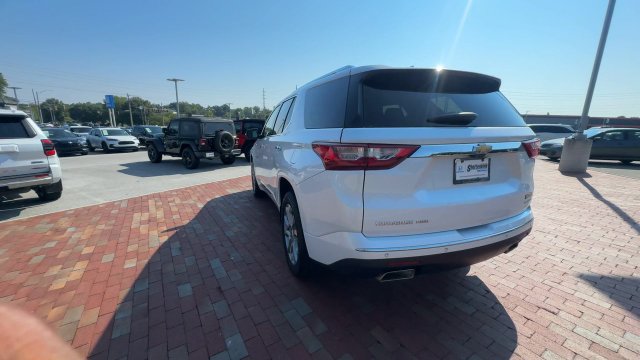 Used 2021 Chevrolet Traverse Premier w/ LPO, Floor Liner Package AWD/4WD image 9
