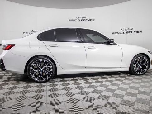 Used 2025 BMW 330i Sedan w/ M Sport Package RWD image 4
