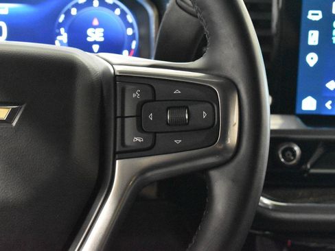 Used 2024 Chevrolet Silverado 1500 LT AWD/4WD image 8