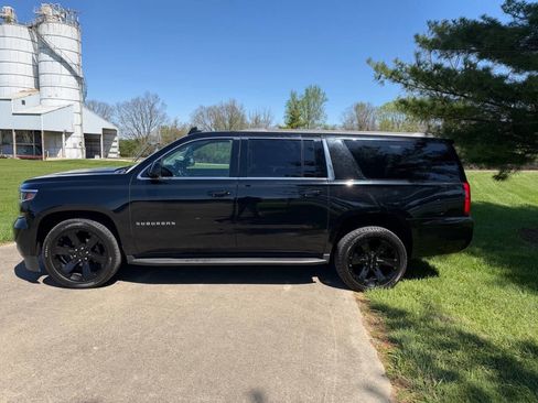 Used 2017 Chevrolet Suburban LS AWD/4WD image 9