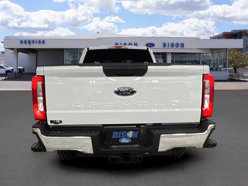 Certified 2024 Ford F350 XLT w/ FX4 Off-Road Package image 4