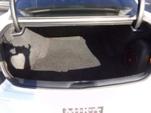 Used 2014 Chrysler 300 S image 15