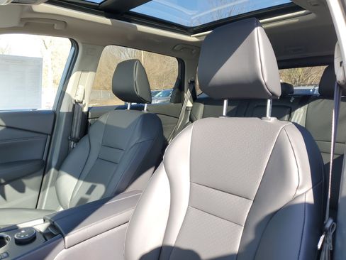 New 2026 Nissan Rogue SV image 8