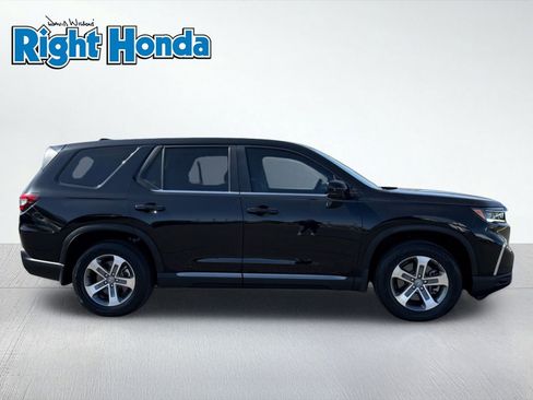 Used 2024 Honda Pilot EX-L image 9