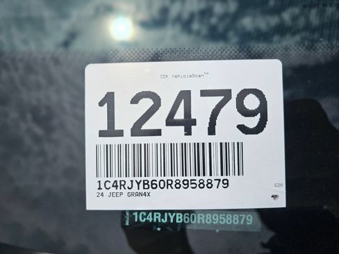 Used 2024 Jeep Grand Cherokee Limited 4xe AWD/4WD image 12