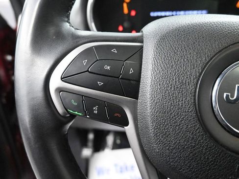 Used 2018 Jeep Grand Cherokee Limited w/ Trailer Tow Group IV image 33