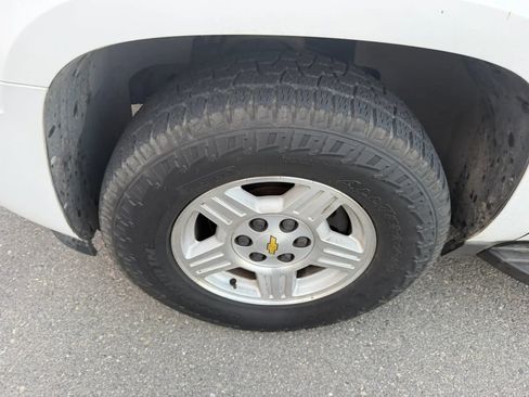 Used 2008 Chevrolet Avalanche LS image 28