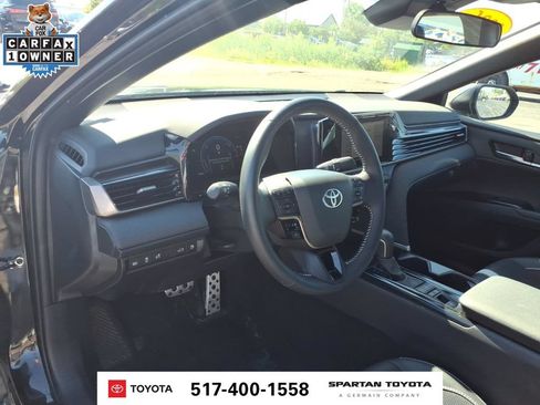 Used 2026 Toyota Camry SE FWD image 14