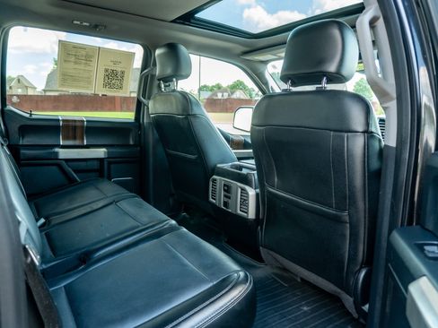 Used 2015 Ford F150 Lariat w/ Equipment Group 502A Luxury AWD/4WD image 15