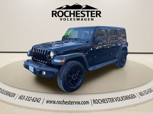 Used 2020 Jeep Wrangler Unlimited Sahara image 2