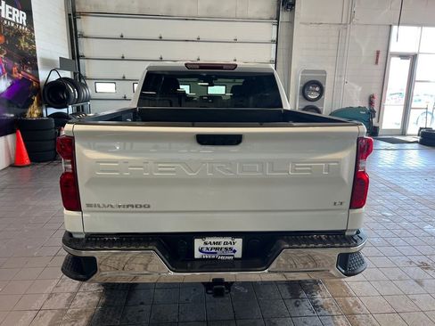 Used 2025 Chevrolet Silverado 1500 LT image 8