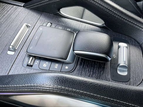 Used 2021 Mercedes-Benz GLS 450 4MATIC image 24