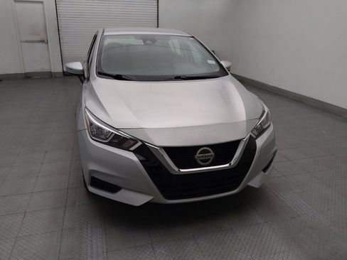 Used 2021 Nissan Versa SV FWD image 14
